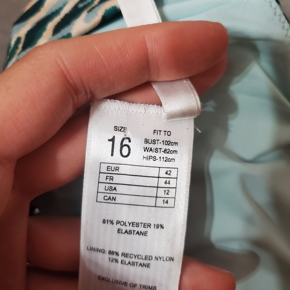 NWOT Seafolly Wild at Heart Drawstring Bralette Bikini Top. Evergreen. 12 US. - Picture 10 of 10